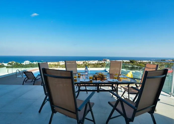 Villa Kono Provoles - Luxury 4 Bedroom With Stunning Panoramic Protaras