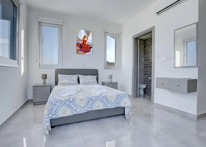 Villa Kono Provoles - Luxury 4 Bedroom With Stunning Panoramic Protaras