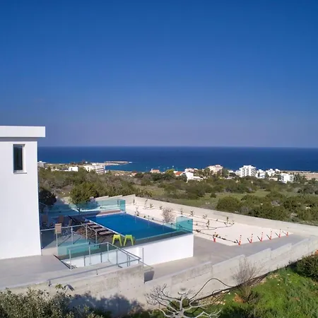 Kono Provoles - Luxury 4 Bedroom With Stunning Panoramic Sea Views