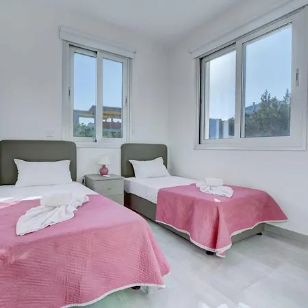 Kono Provoles - Luxury 4 Bedroom With Stunning Panoramic Sea Views * פרוטאראס